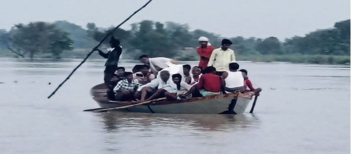 यूपी के हरदाई में नाव पलटी, एक ही परिवार के तीन बच्चों की मौत